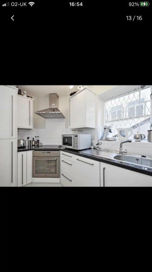 Cosy Flat Trafalgar Square London