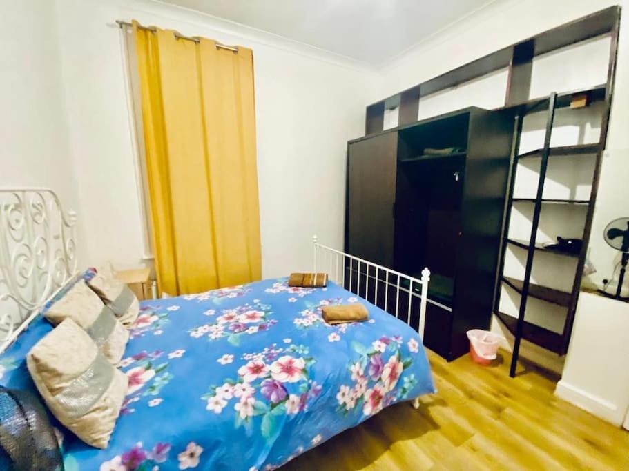 Two Bedroom House On Ground Floor In Apartamento *