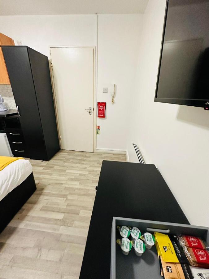 Apartment Premium Studio Flat 08 In Central *
