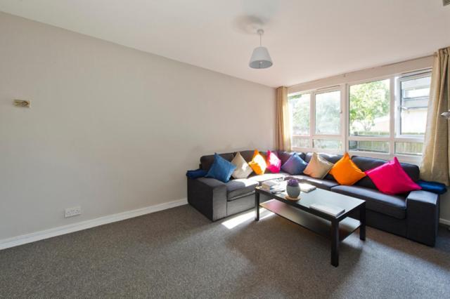 Appartement Joivy Spacious Apt With Private Yard In Notting Hill *