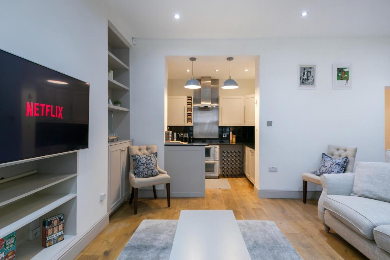 Appartement The Notting Hill - 2 Bedroom Close To Hyde Park Londen
