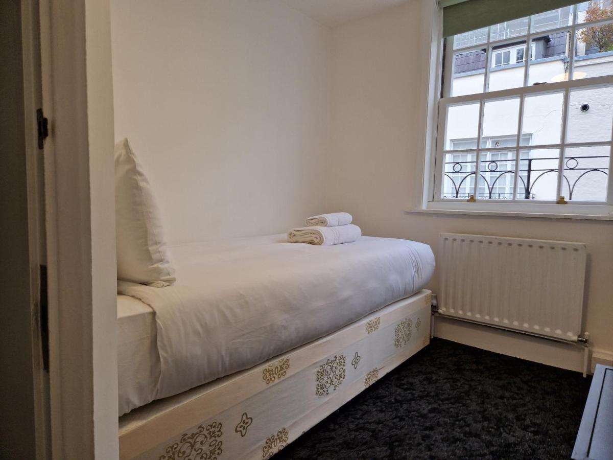 Gasthof Belgravia Eaton Mews London