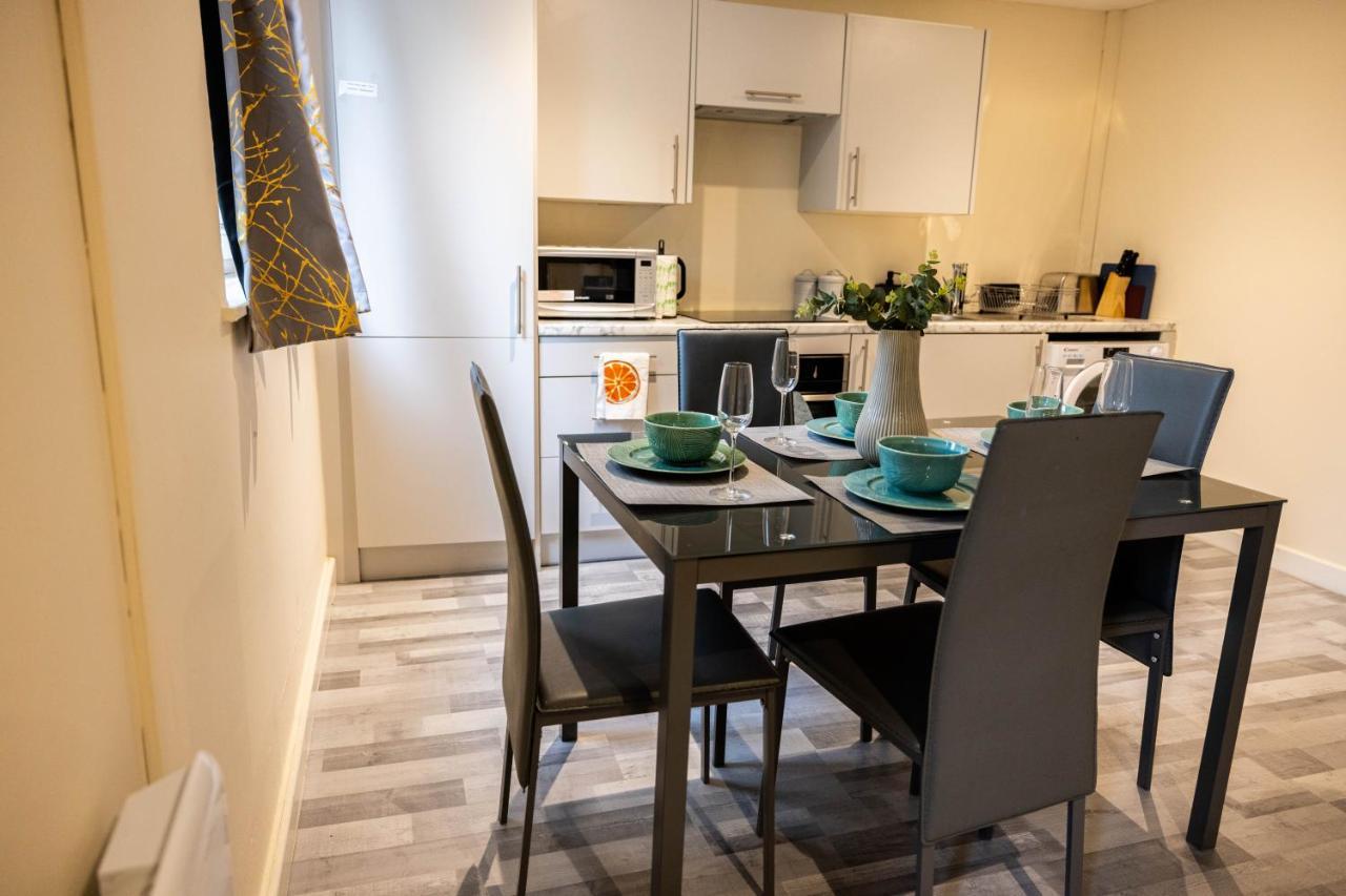 3 Bedrooms-8guests-babycot-15mintopepys-freeparkg Appartement Londen