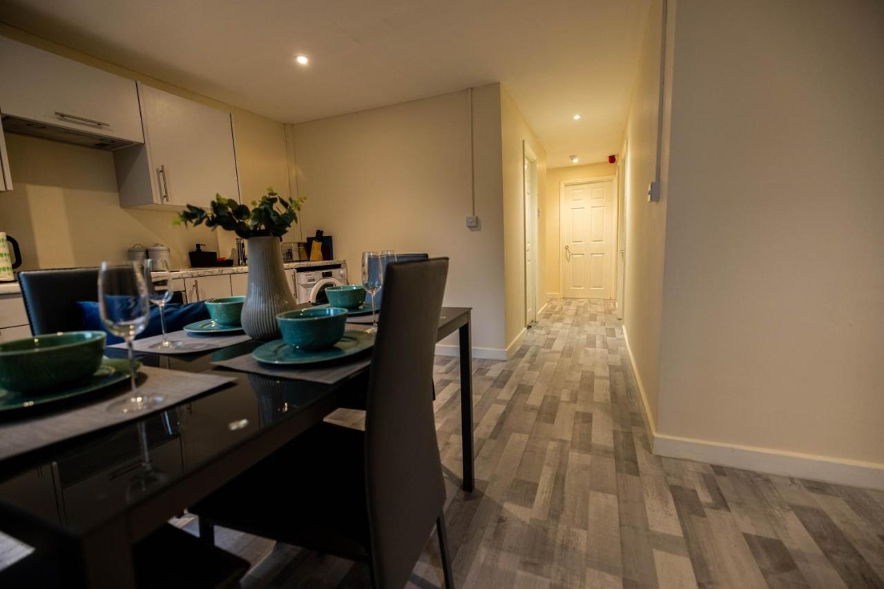 Appartement 3 Bedrooms-8guests-babycot-15mintopepys-freeparkg