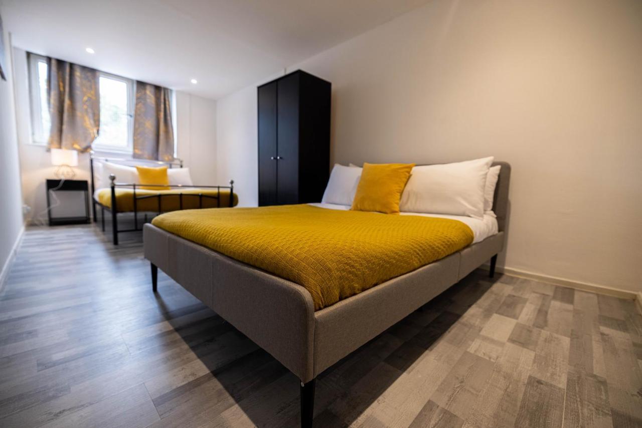 3 Bedrooms-8guests-babycot-15mintopepys-freeparkg Appartement *