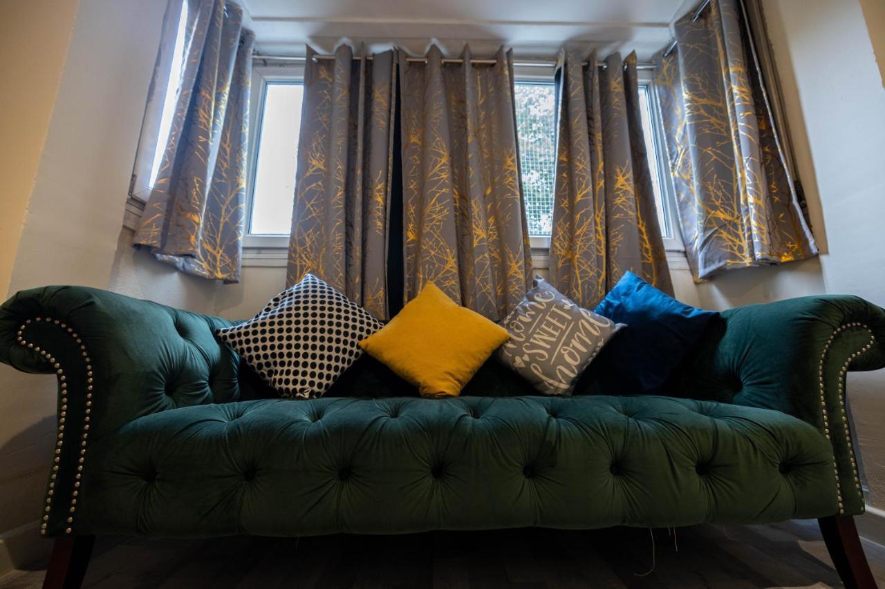3 Bedrooms-8guests-babycot-15mintopepys-freeparkg Appartement Londen
