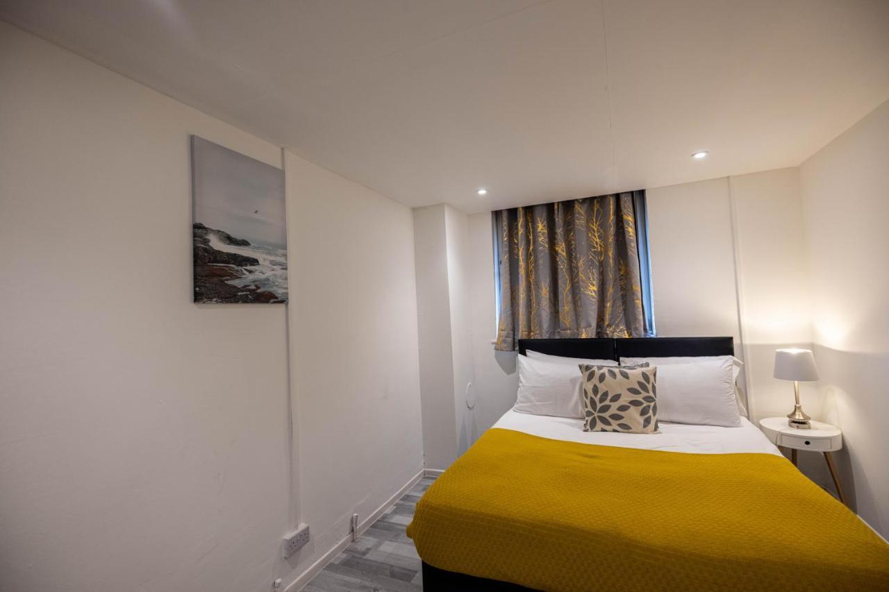 3 Bedrooms-8guests-babycot-15mintopepys-freeparkg Appartement *