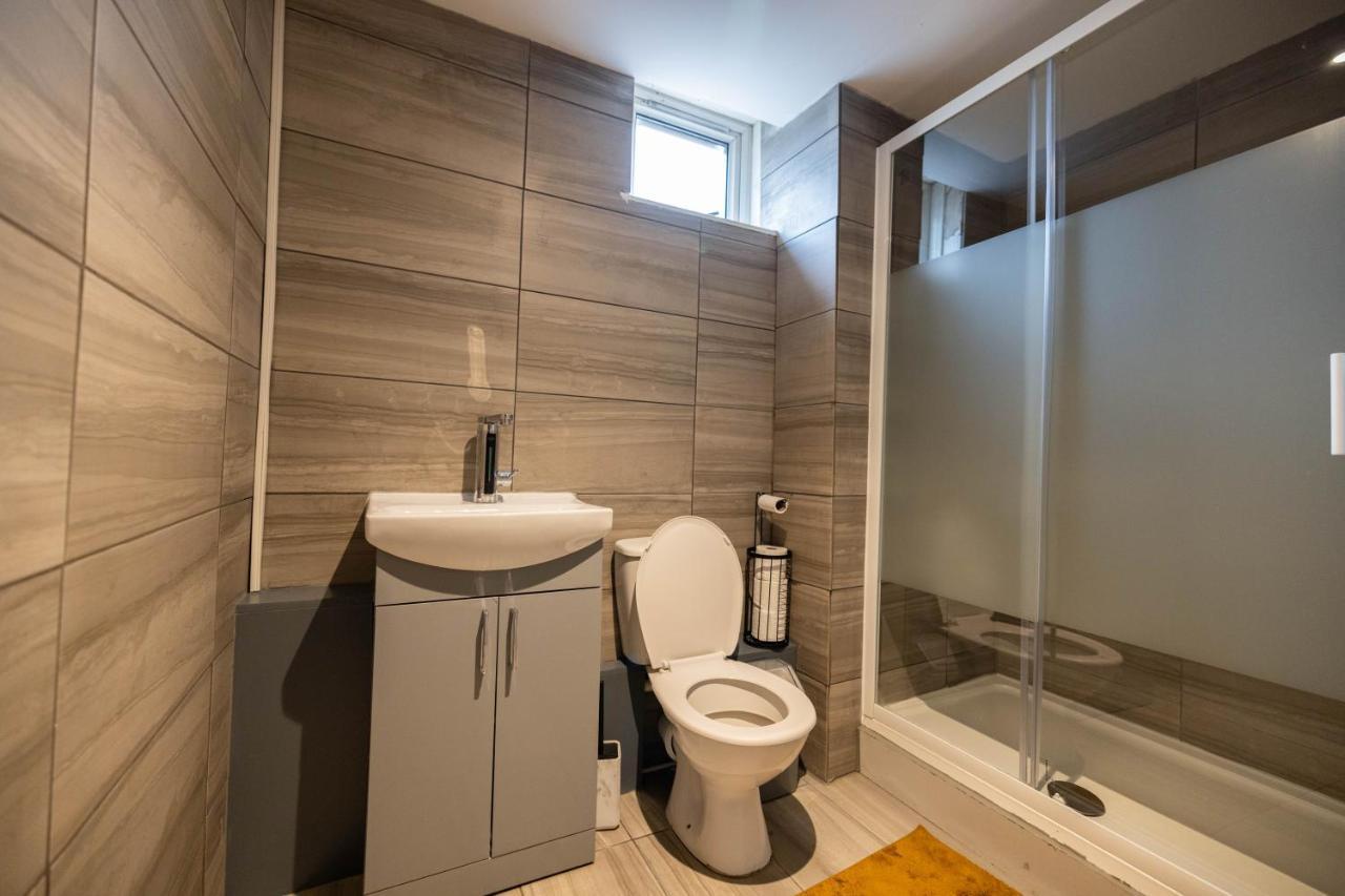 3 Bedrooms-8guests-babycot-15mintopepys-freeparkg Appartement
