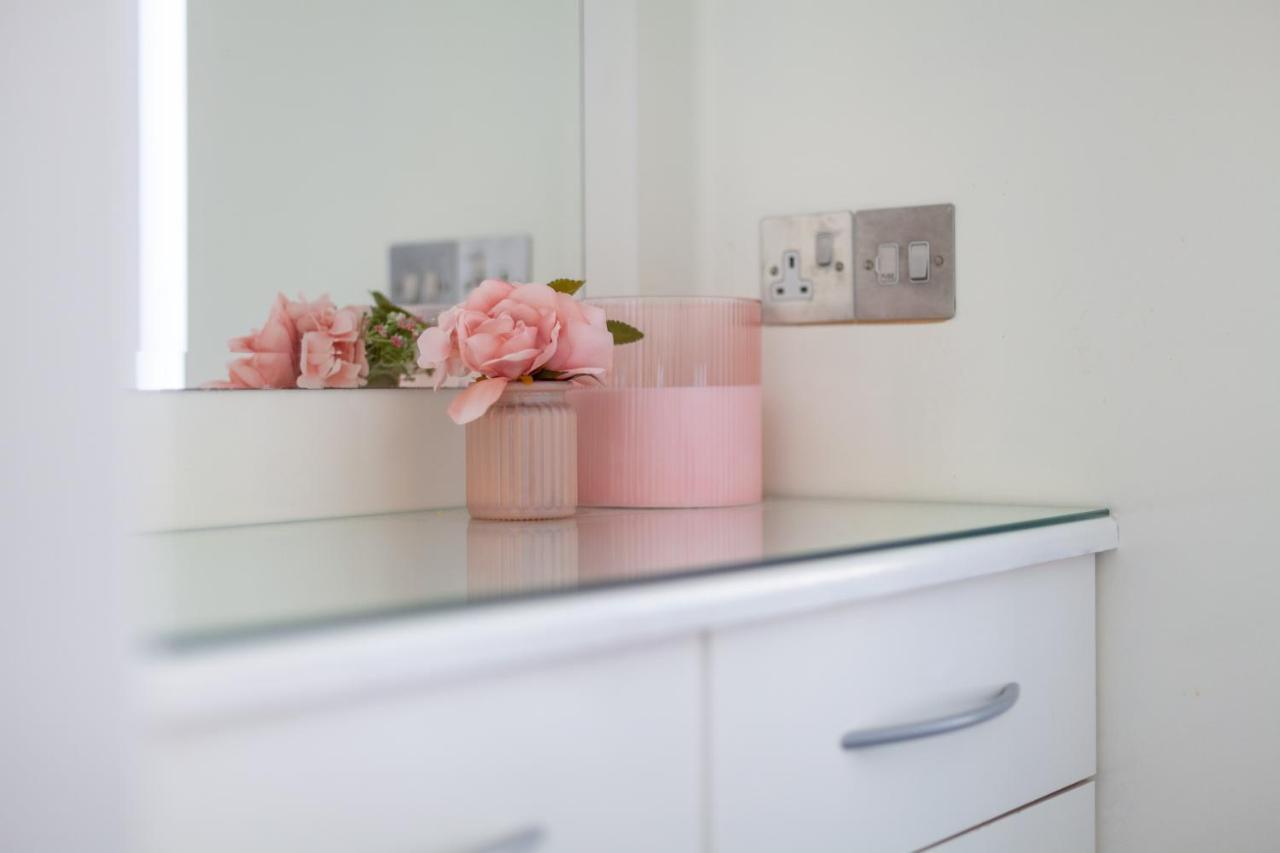 Fantastic 2br Flat Wpriv Gdn, Crouch End London