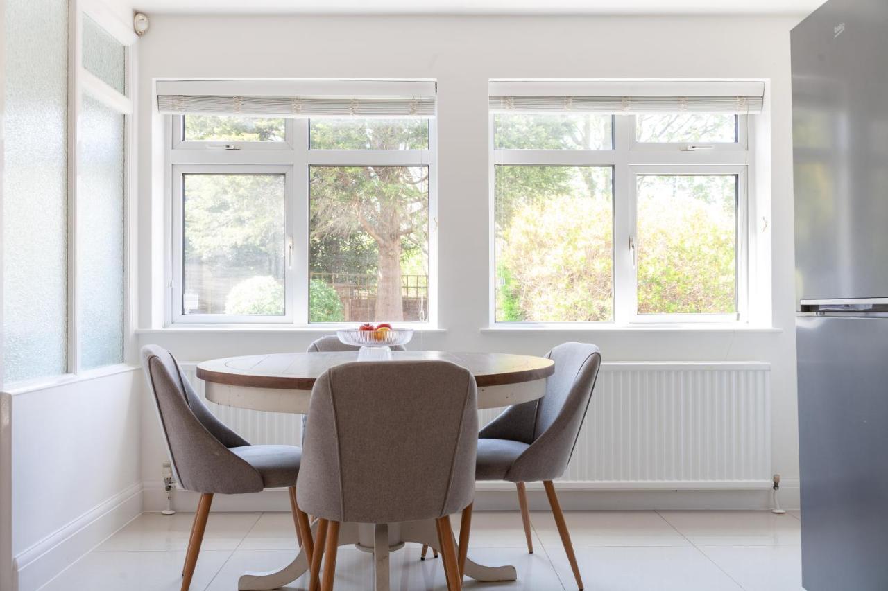 Fantastic 2br Flat Wpriv Gdn, Crouch End Apartment