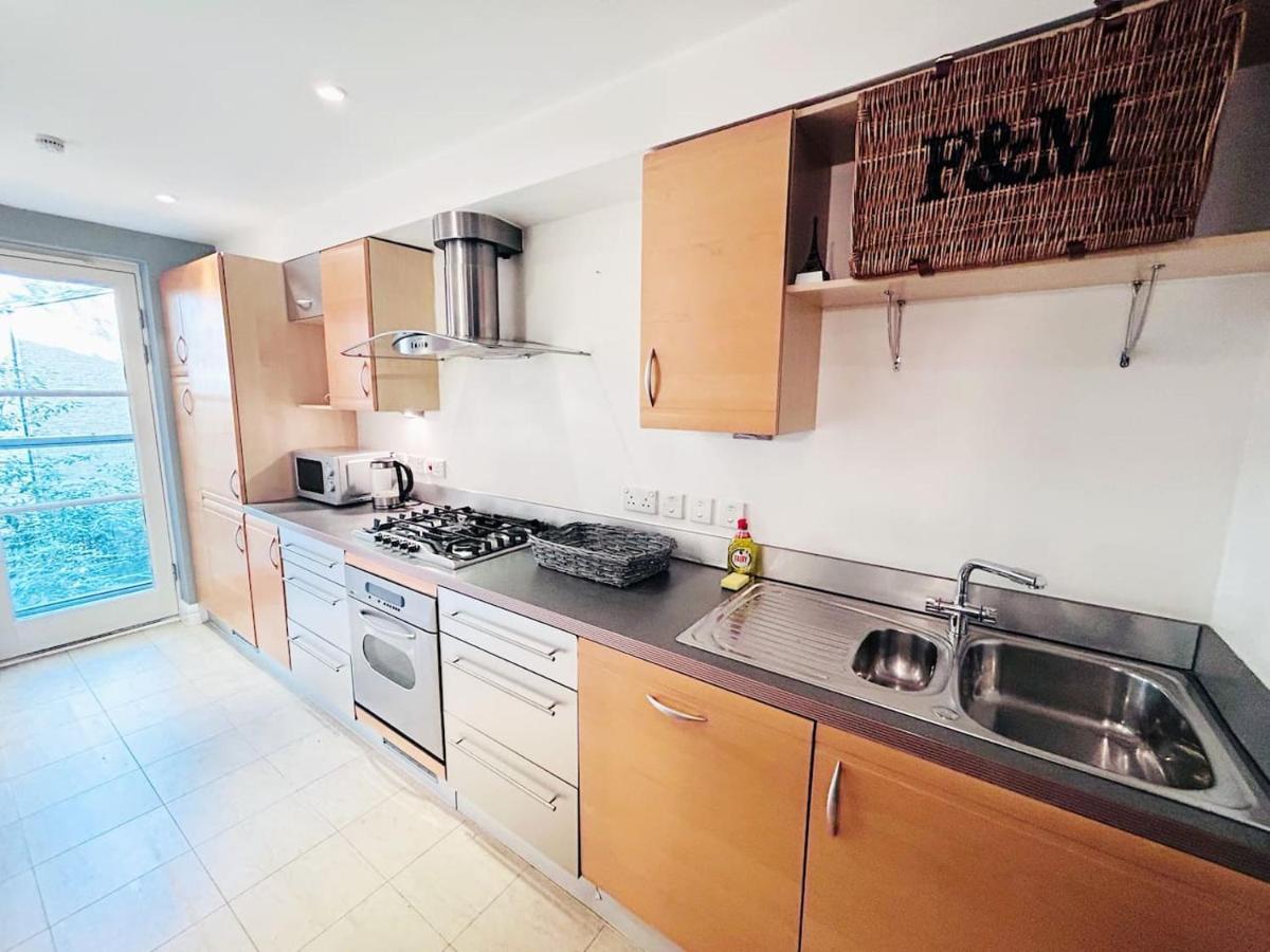 Amazing Flat Near South Kensington - 2 To 3 Bedrooms Apartment
