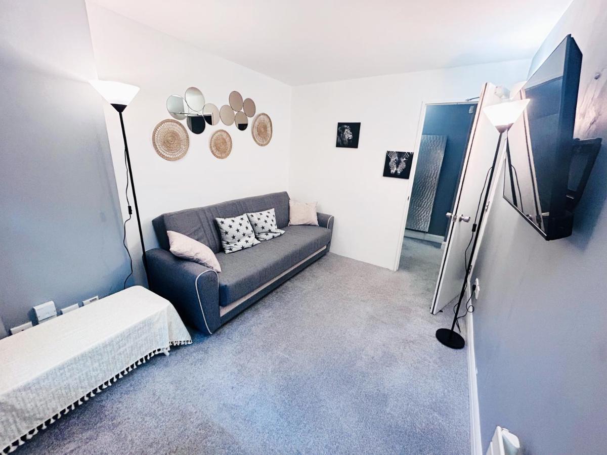 Amazing Flat Near South Kensington - 2 To 3 Bedrooms
