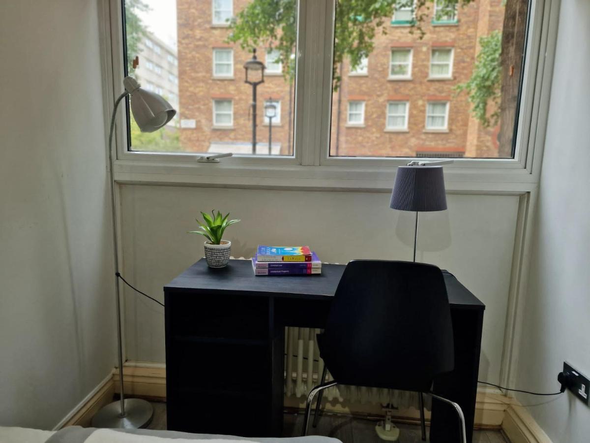 Apartment 2 Bedrooms Flat In Great Location!