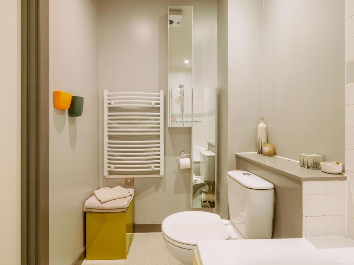 Pass The Keys: Canal View Flat Near Old St And Dalston Apartment London