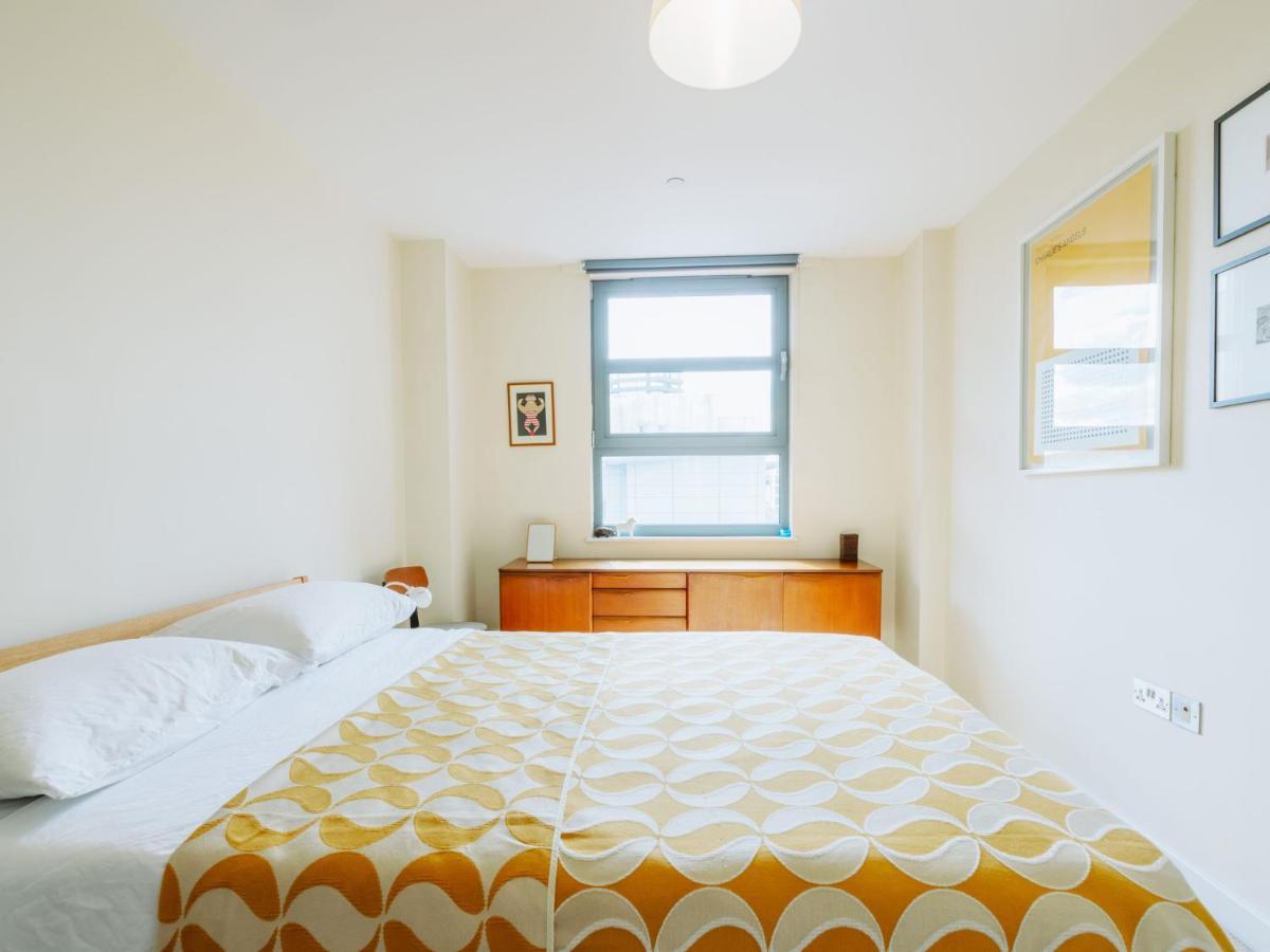 Apartment Pass The Keys: Canal View Flat Near Old St And Dalston London