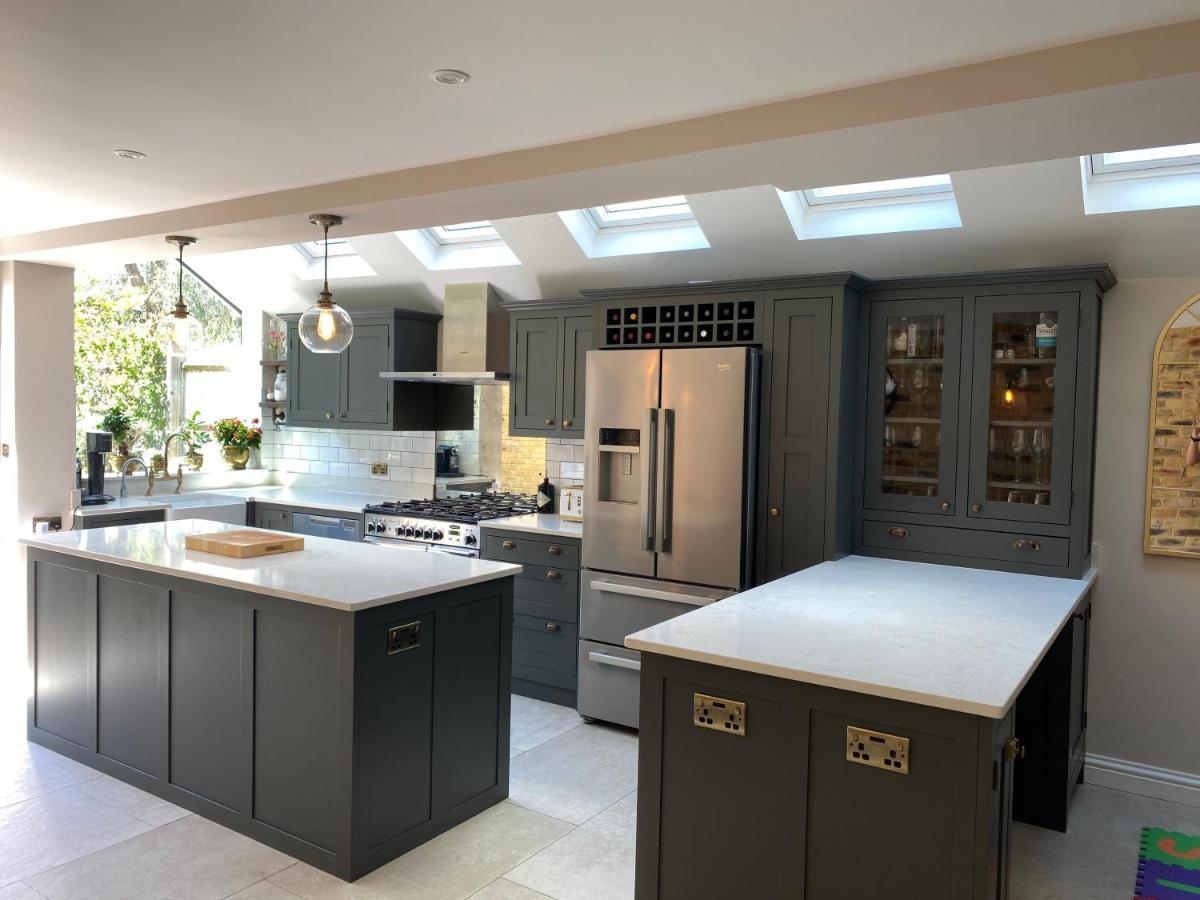 Vakantiehuis Family 4-bed House & Secluded Garden - Wimbledon