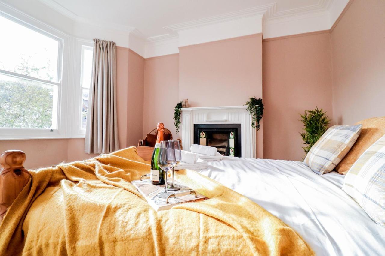 Сasa de vacaciones Stunning 5 Bed House In Clapham - Free Wifi!