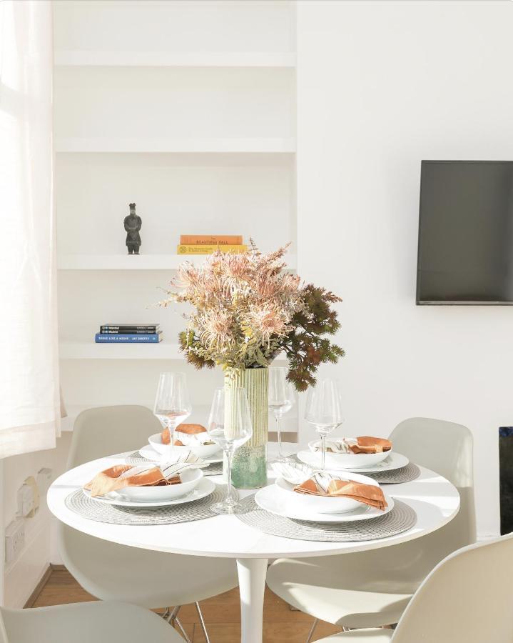 Sun Drenched 1 Bedroom In Farringdon London