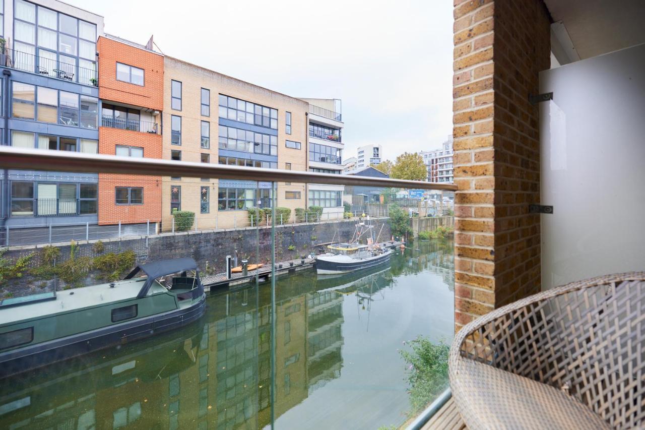 The Limehouse Cut Place - Spacious 2bdr Flat With Balcony