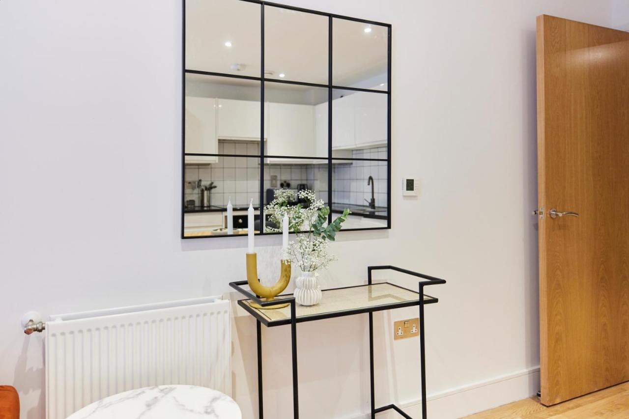 Apartment The Limehouse Cut Place - Spacious 2bdr Flat With Balcony *