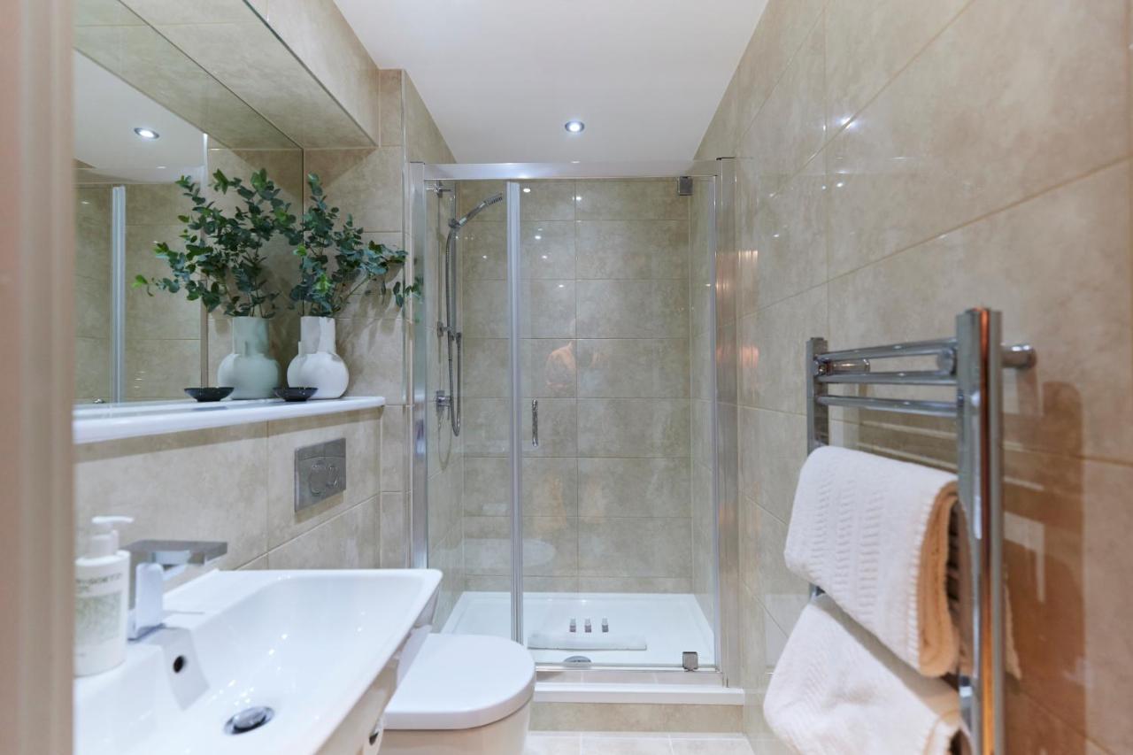 Apartment The Limehouse Cut Place - Spacious 2bdr Flat With Balcony *