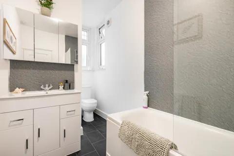 Garden Flat In Central Location