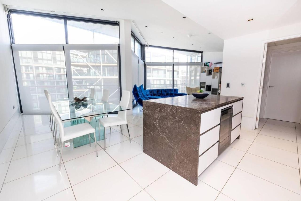 River Side View Luxury Penthouse * London