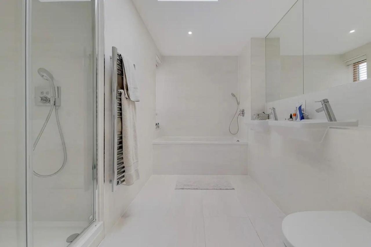 Vw5 - Luxury 3 Bed Townhouse With Parking * London