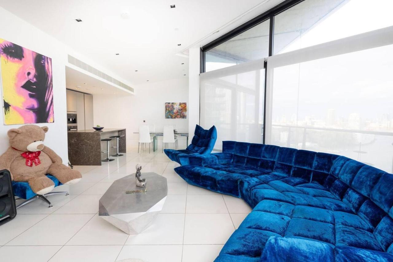 Apartment River Side View Luxury Penthouse London