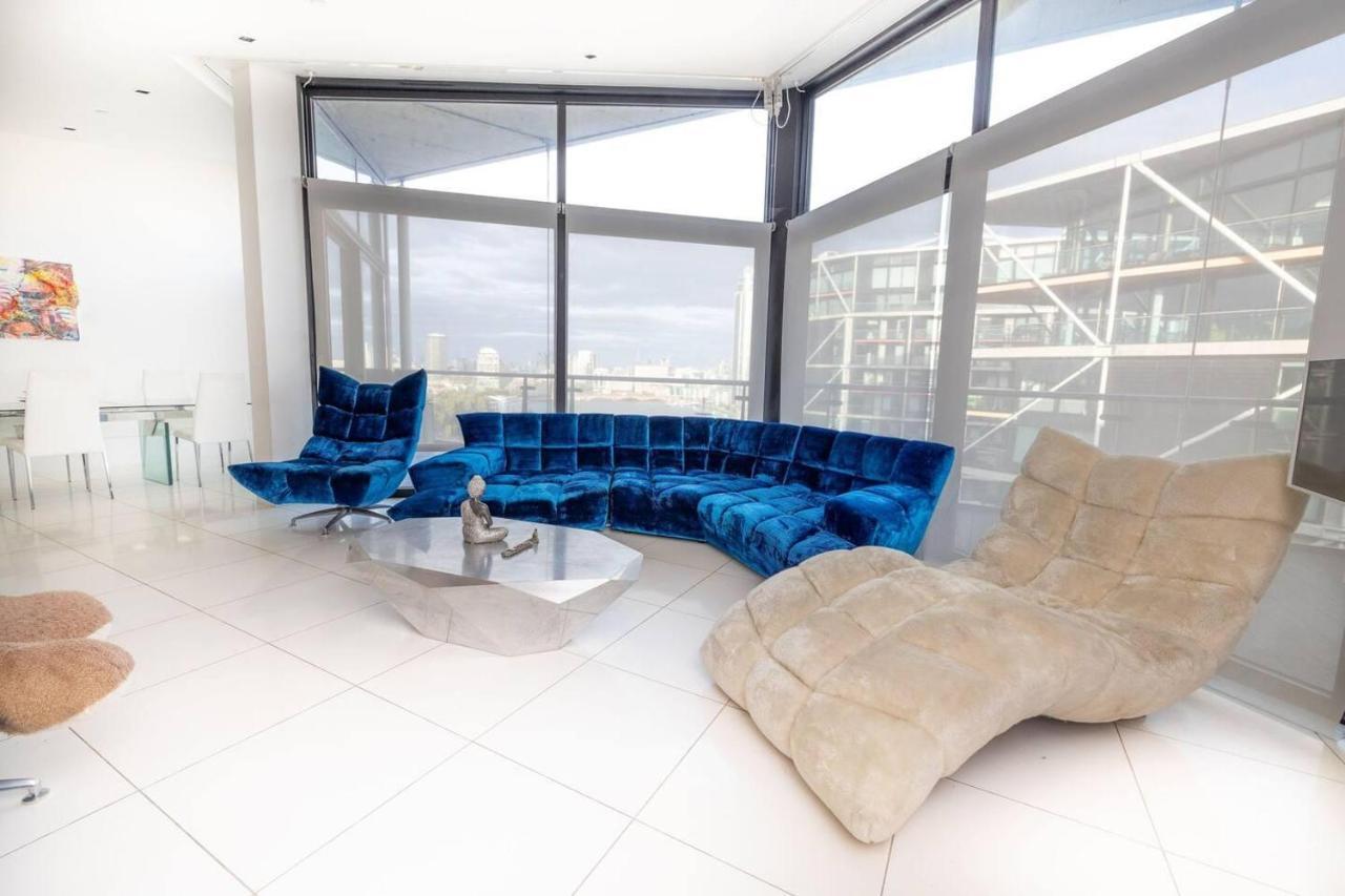 River Side View Luxury Penthouse *