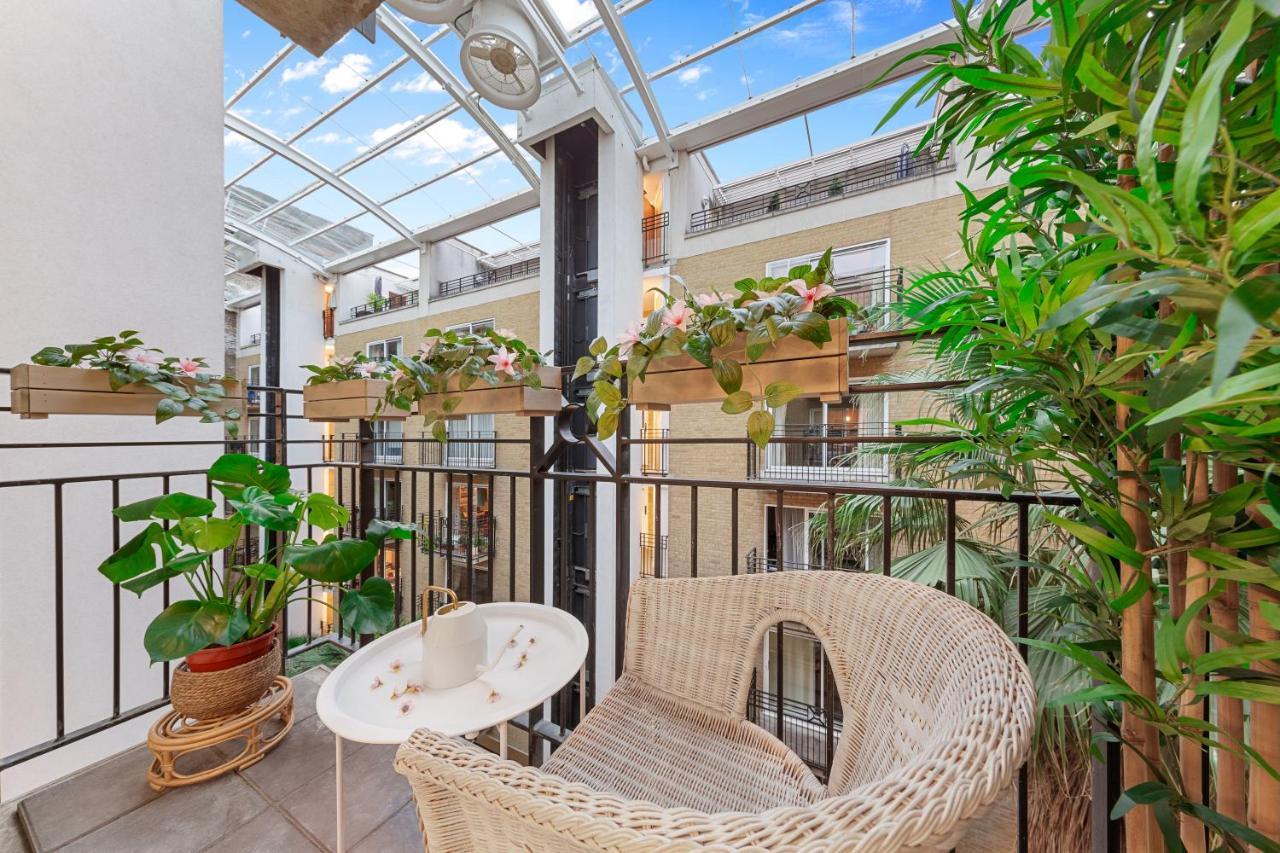Tranquil 2 Bedroom Close To St. Paul's Cathedral Appartement Londen