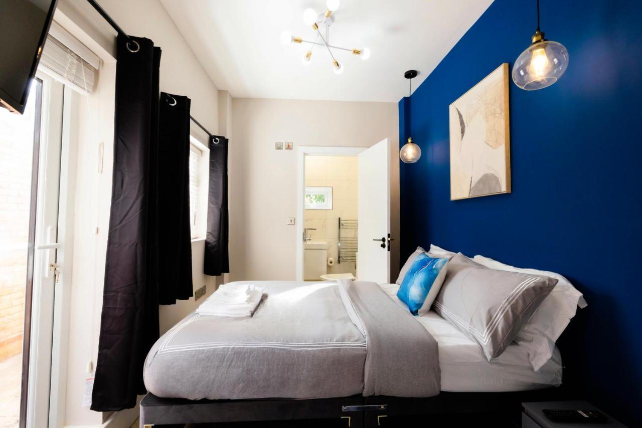 Bed & Breakfast Ensuite With Garden Londen