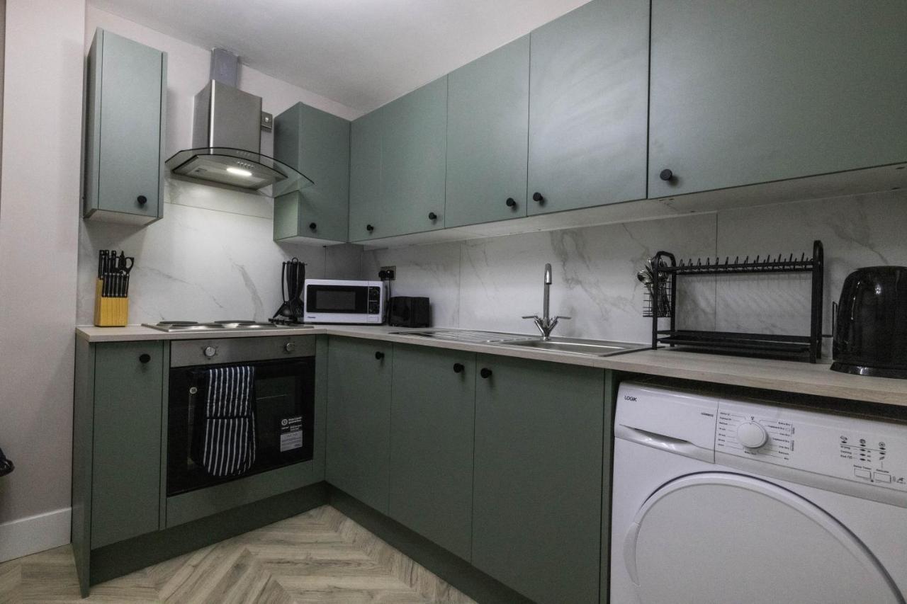 Ensuite With Garden *