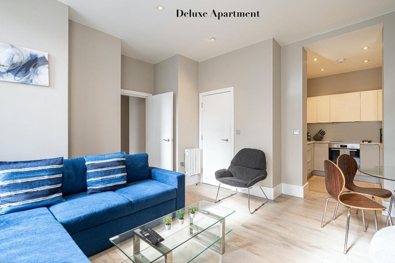 Superb Opposite Edgware Road Station * Londen