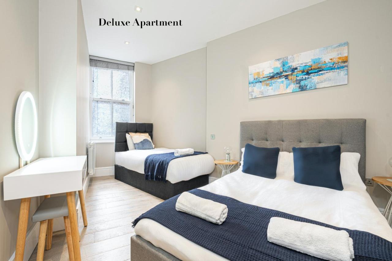 Superb Opposite Edgware Road Station * Londen