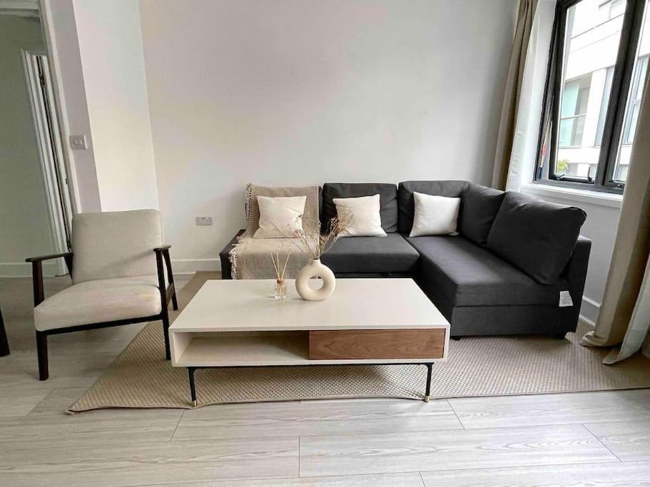 2 Bedroom Modern And Stylish Appartement