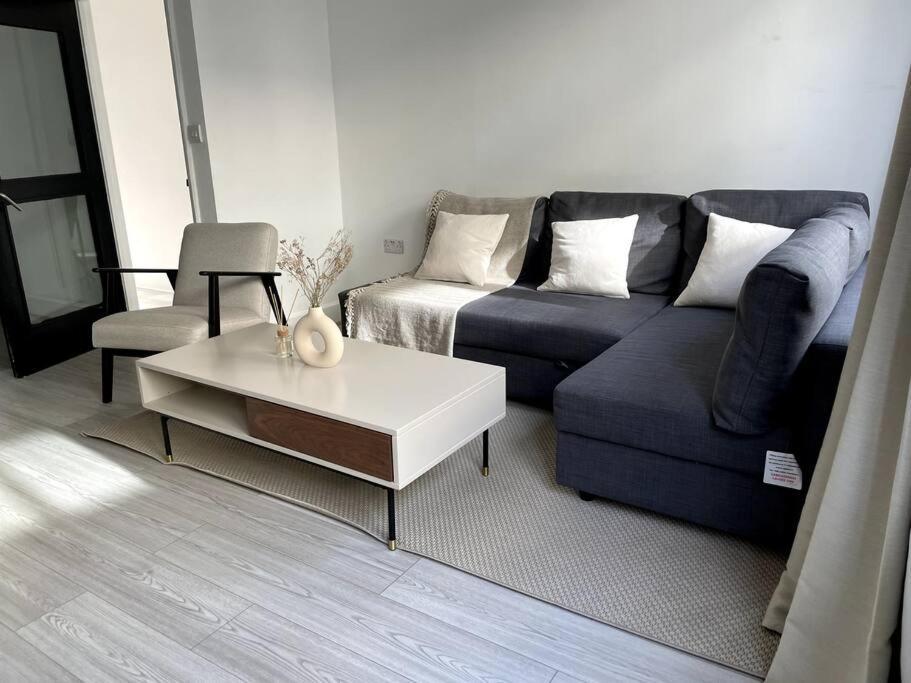 2 Bedroom Modern And Stylish * Londen