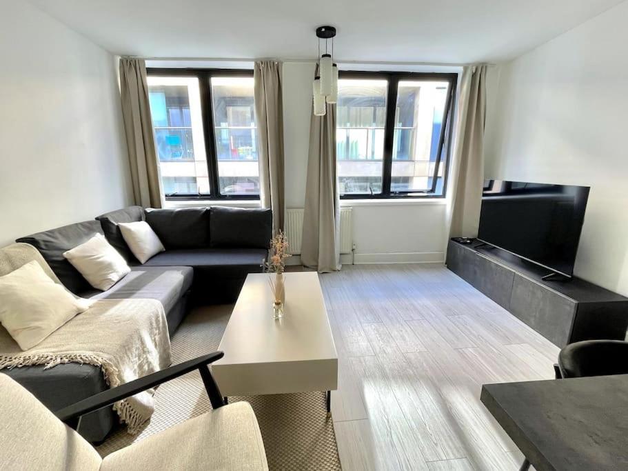 2 Bedroom Modern And Stylish Appartement Londen