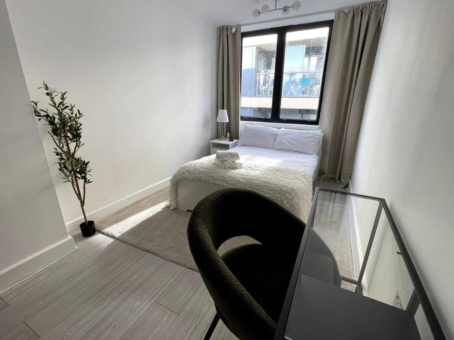 2 Bedroom Modern And Stylish Appartement Londen
