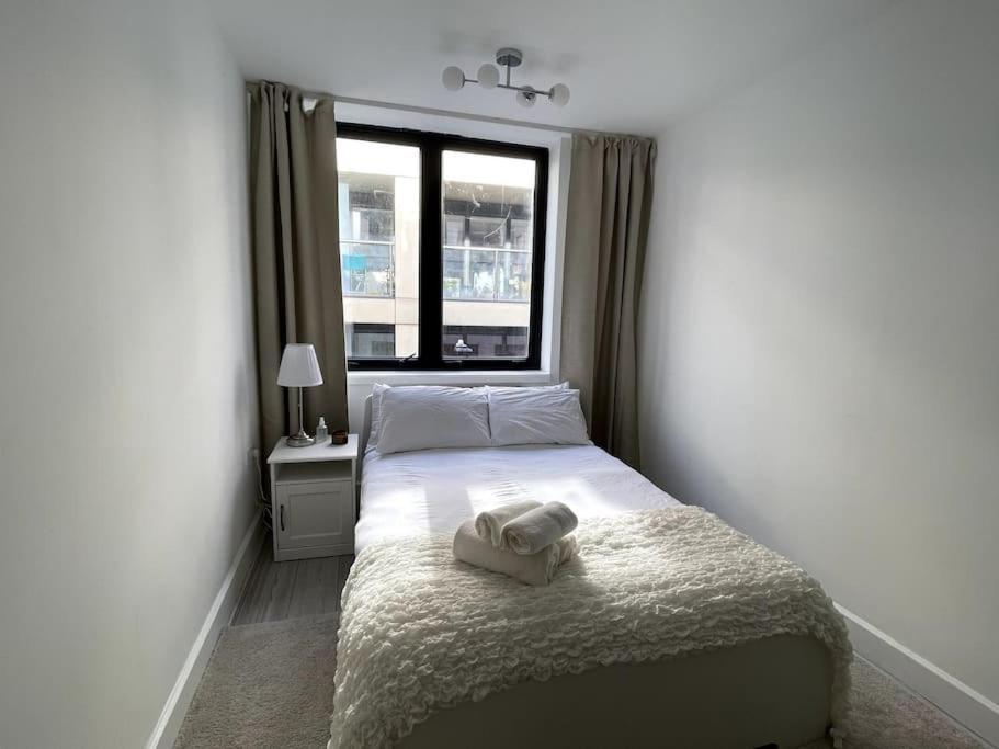 2 Bedroom Modern And Stylish