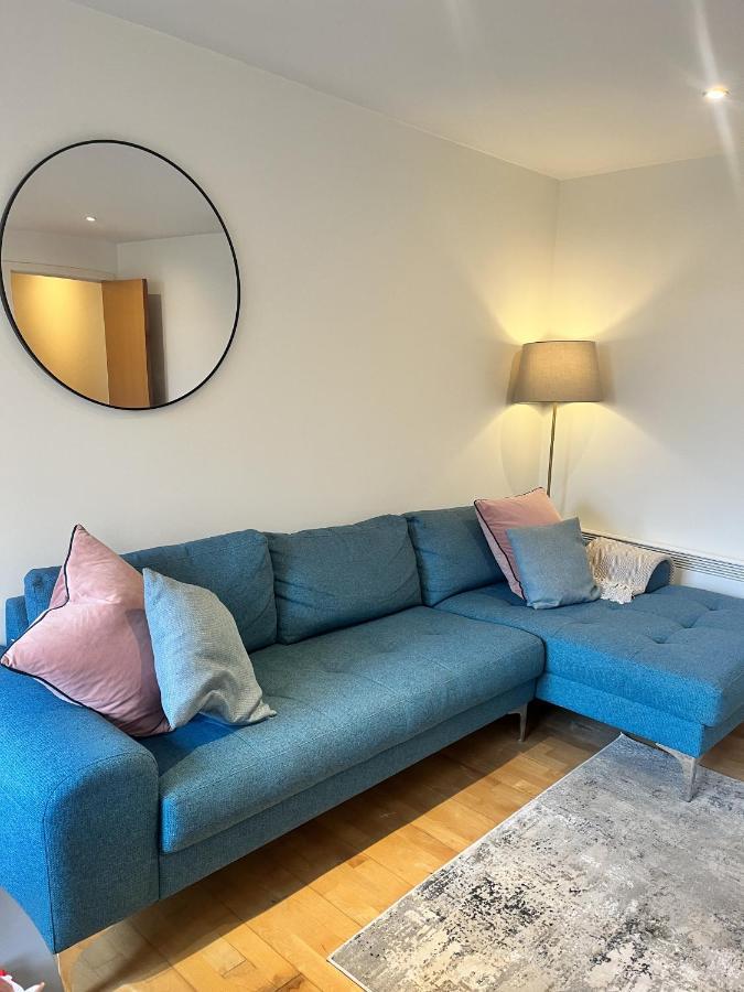 Spacious Mews Apartment, Clapham London