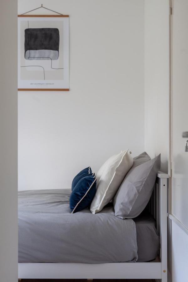 Arte - 3-bedroom Bright House London, Haggerston, Garden, Parking, 8 Min Walk To Haggerston Station, Weekly Or Monthly Stays, Serviced - 7 Guests London