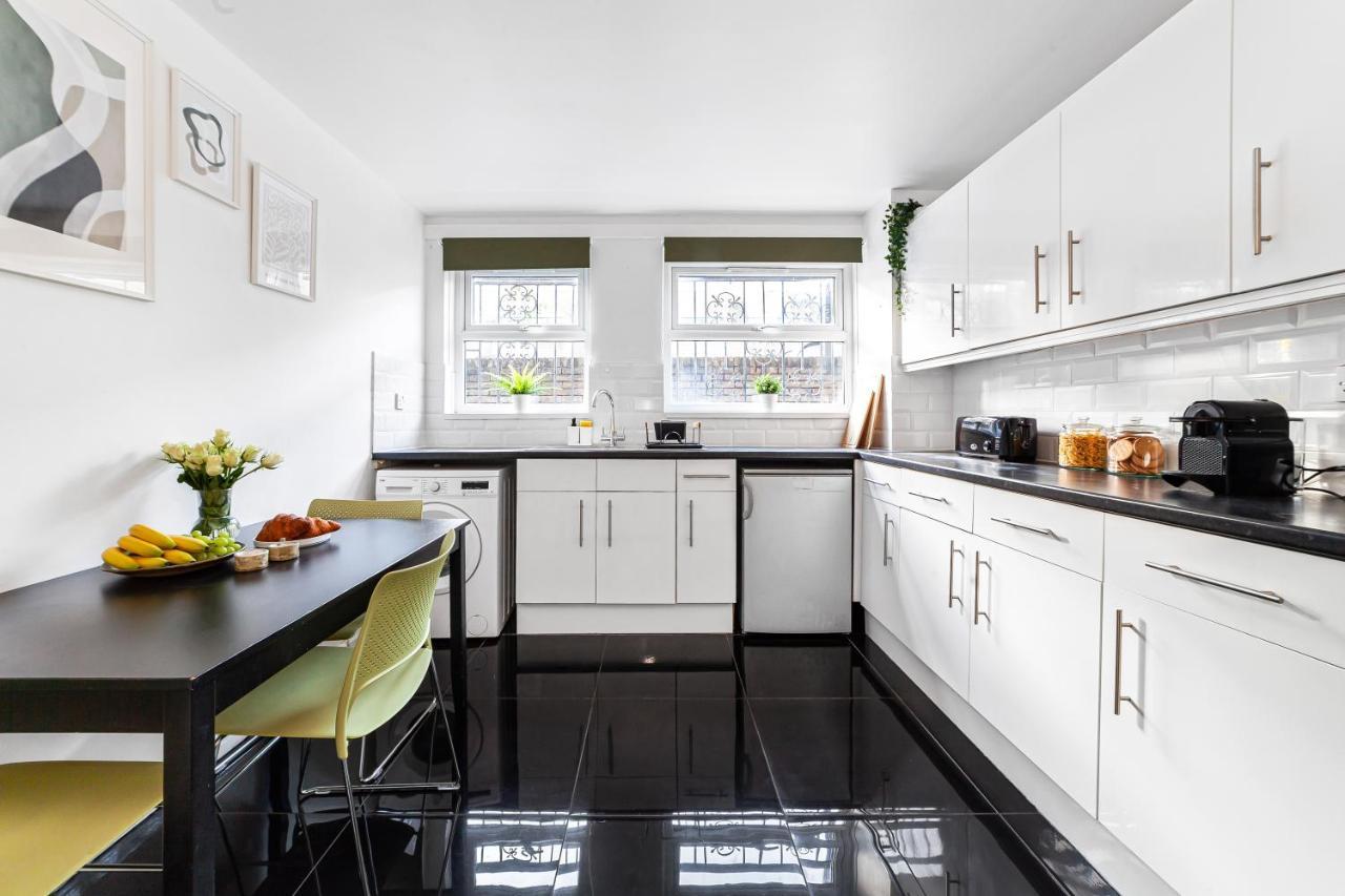 Ferienhaus Arte - 3-bedroom Bright House London, Haggerston, Garden, Parking, 8 Min Walk To Haggerston Station, Weekly Or Monthly Stays, Serviced - 7 Guests London