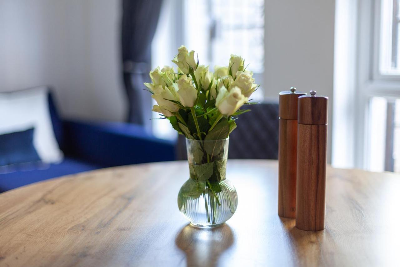 Arte - 3-bedroom Bright House London, Haggerston, Garden, Parking, 8 Min Walk To Haggerston Station, Weekly Or Monthly Stays, Serviced - 7 Guests Ferienhaus London