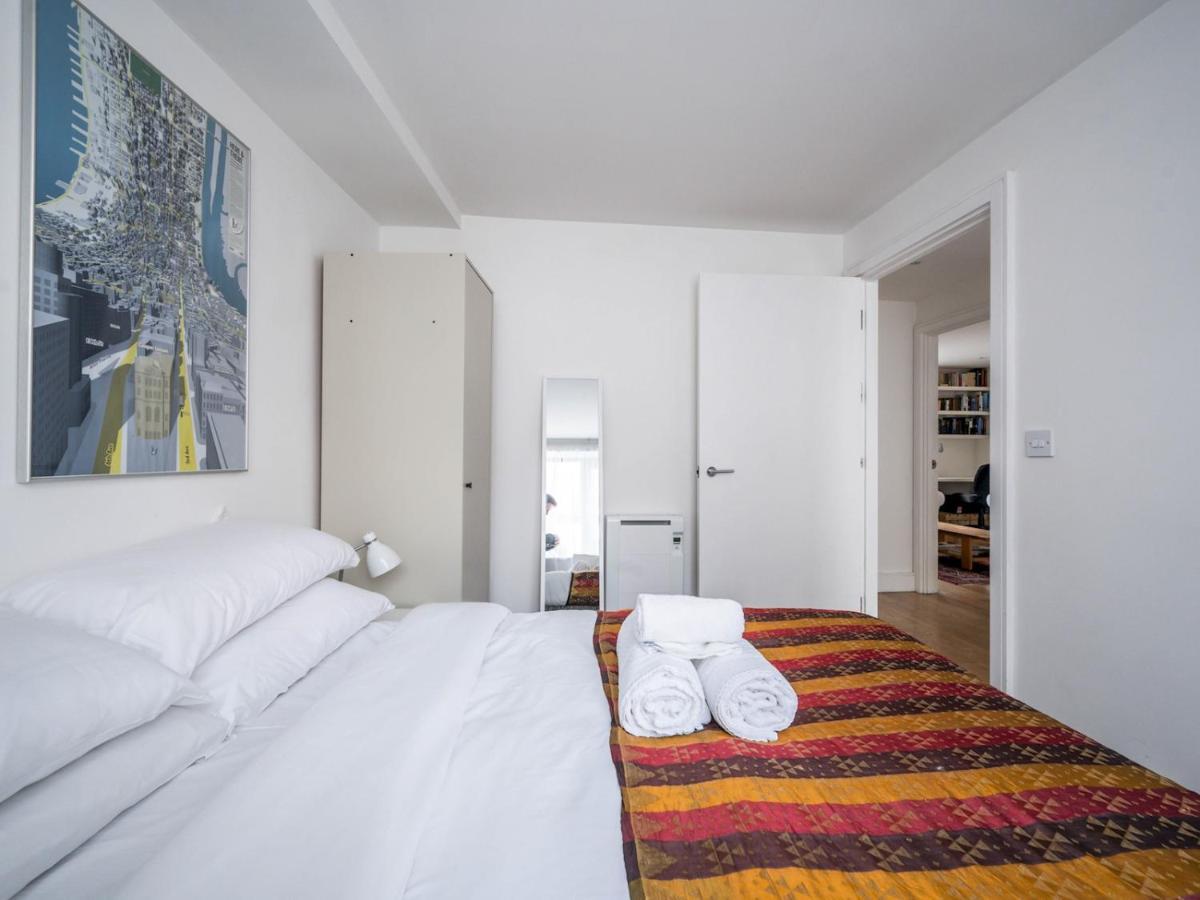 Cosy And Spacious Flat Near Bridge *