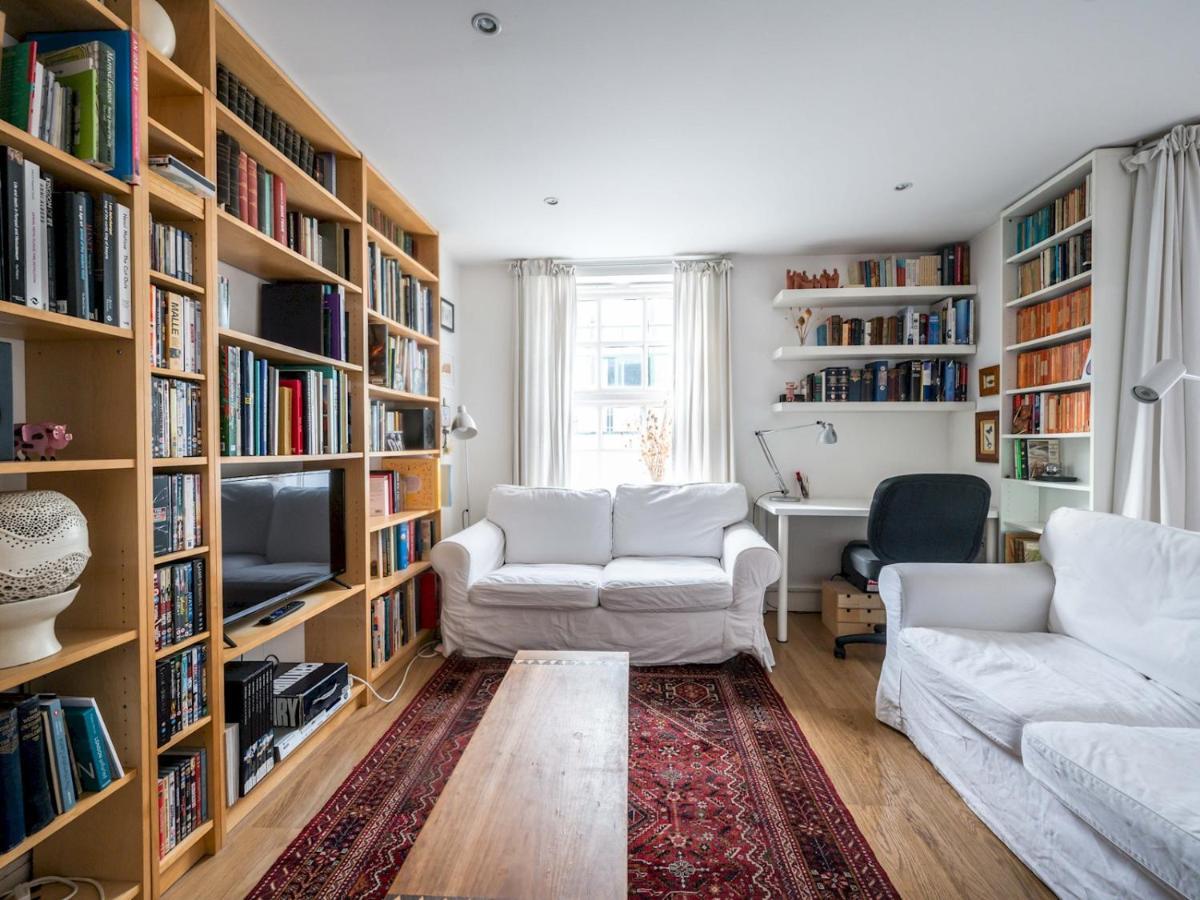 Cosy And Spacious Flat Near Bridge Apartment London