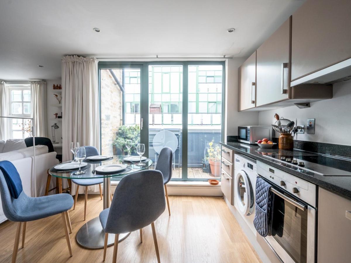 Cosy And Spacious Flat Near Bridge *
