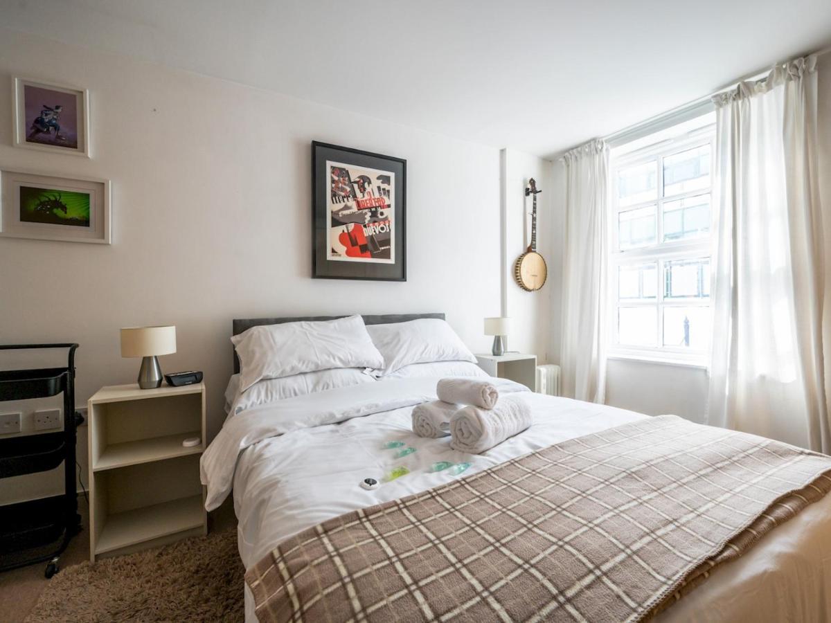 Cosy And Spacious Flat Near Bridge