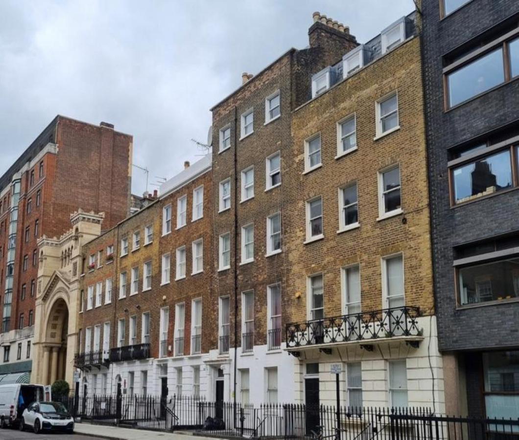 Marble Arch Property Homestay *