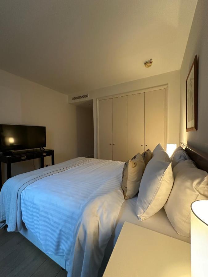 Spacious One-bedroom In Canary Wharf *